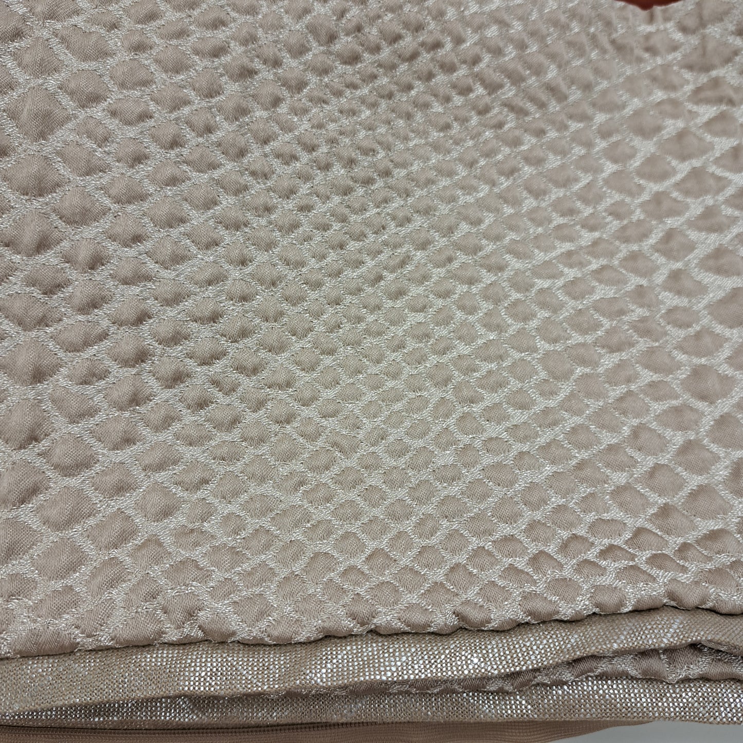 Luxor King Plus Duvet Cover w/ Bedford Back
