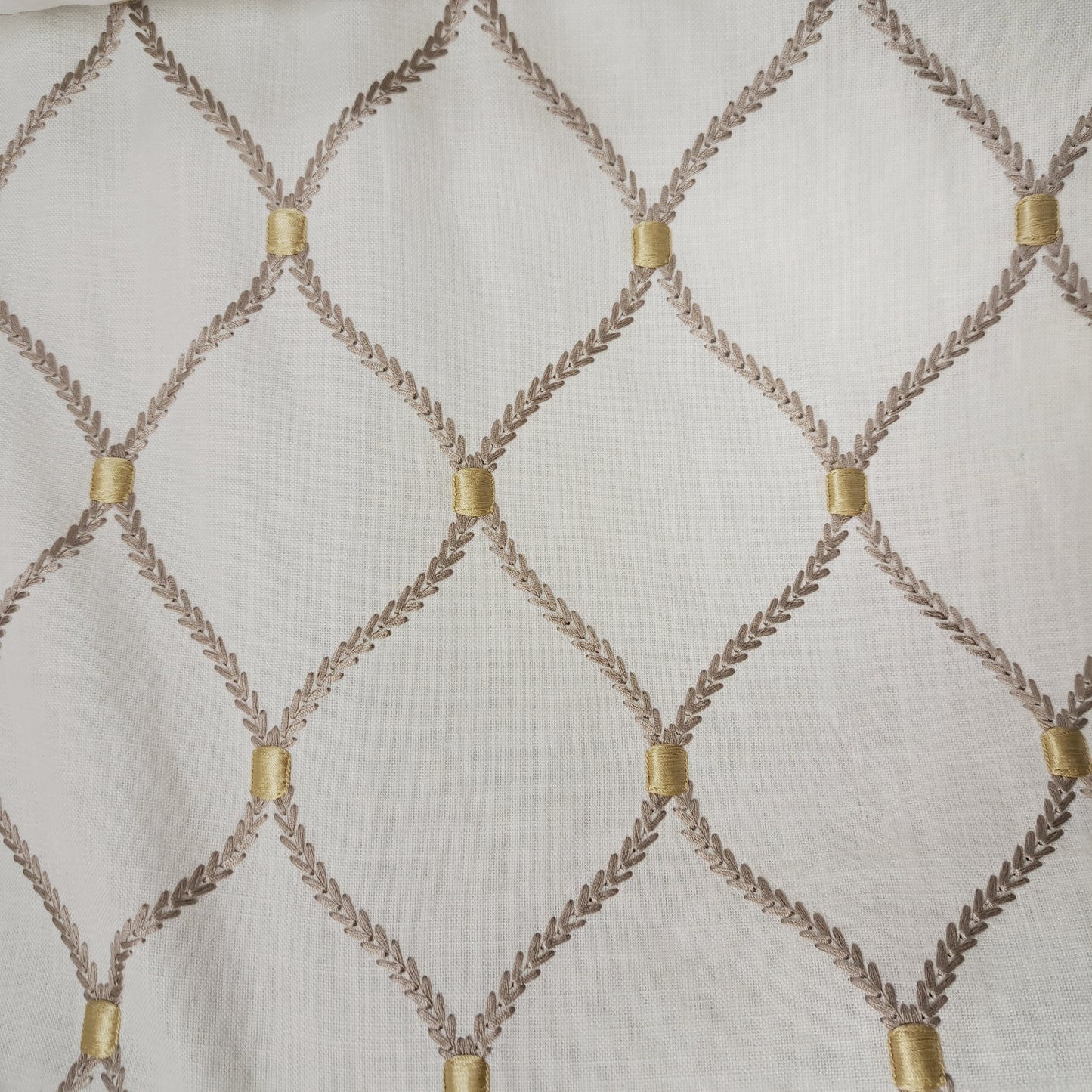 Deane Embroidery Smoke 090