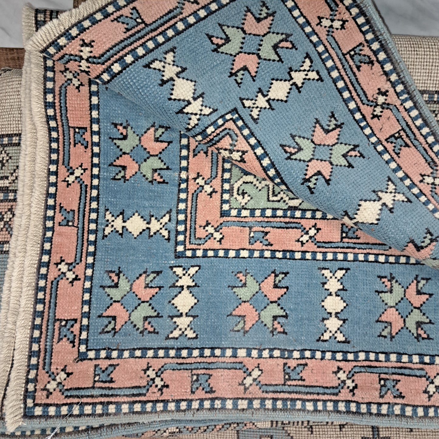 6'11" x 9'6" Turkish Vintage Rug