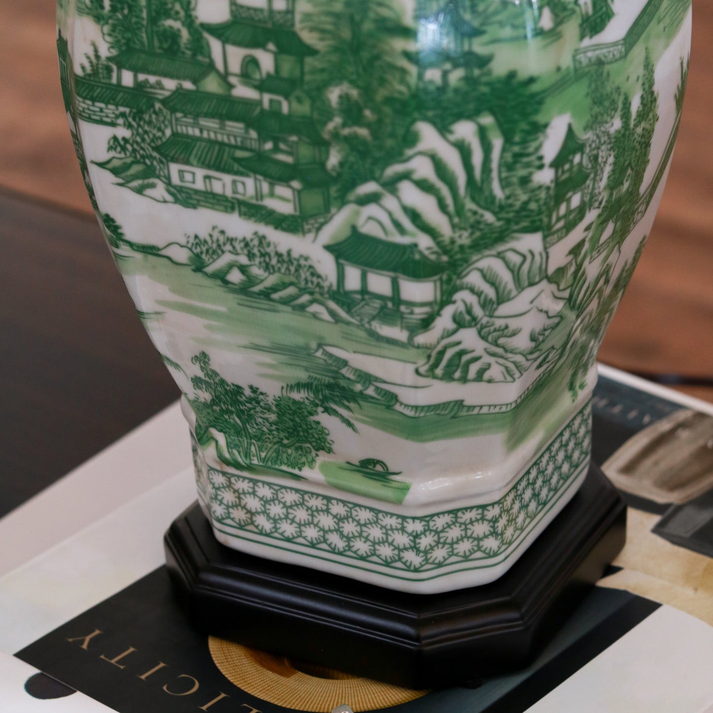 Porcelain Green Chinoiserie Lamp
