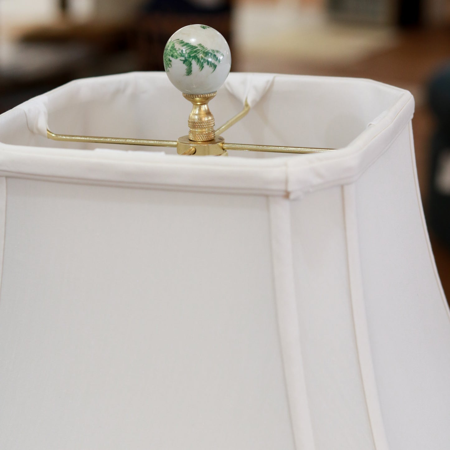 Porcelain Green Chinoiserie Lamp