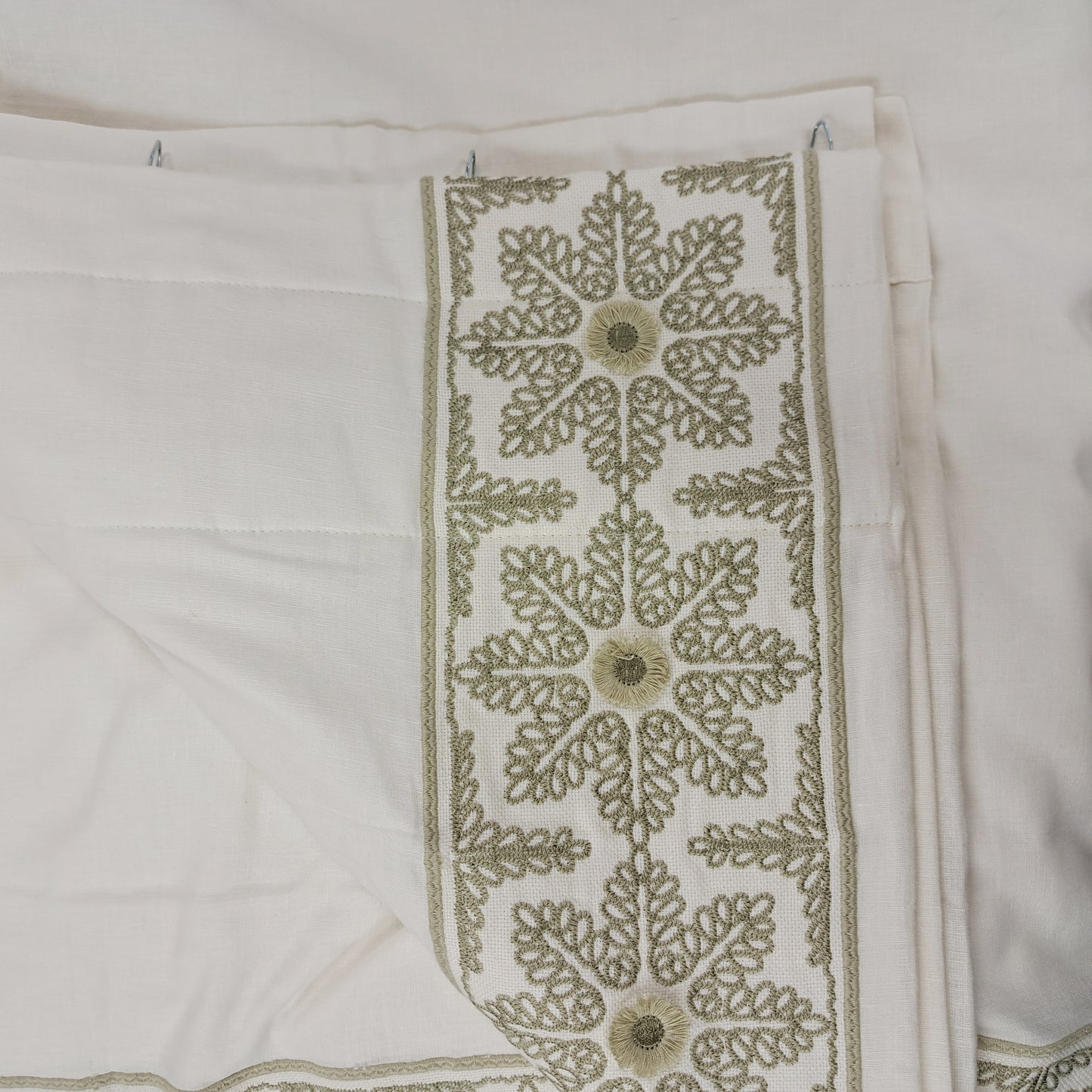 Sunrise in Ivory Drapes