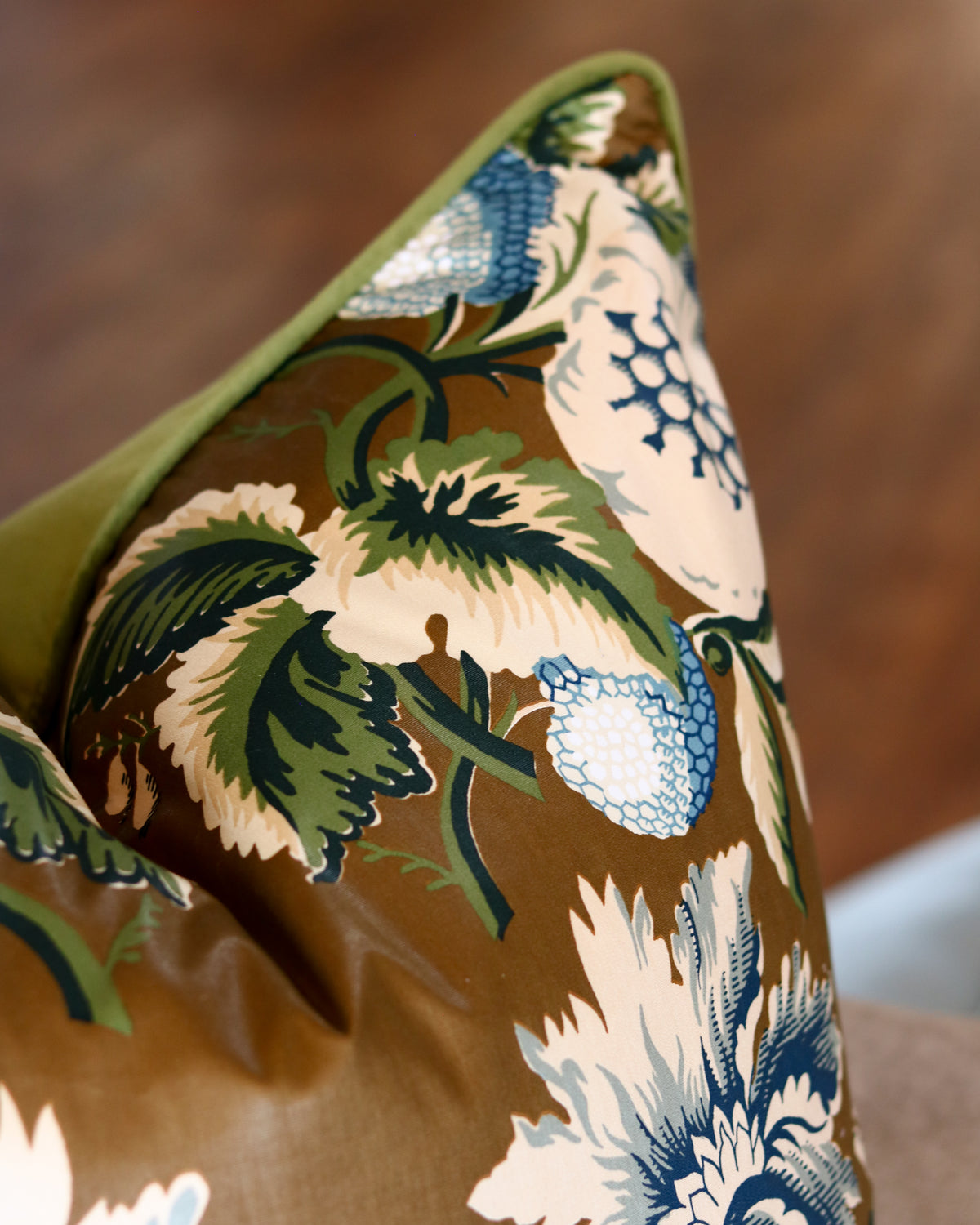 Lee Jofa Jessup Pillow - 22"