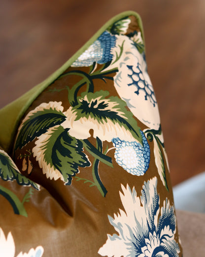 Lee Jofa Jessup Pillow - 22"