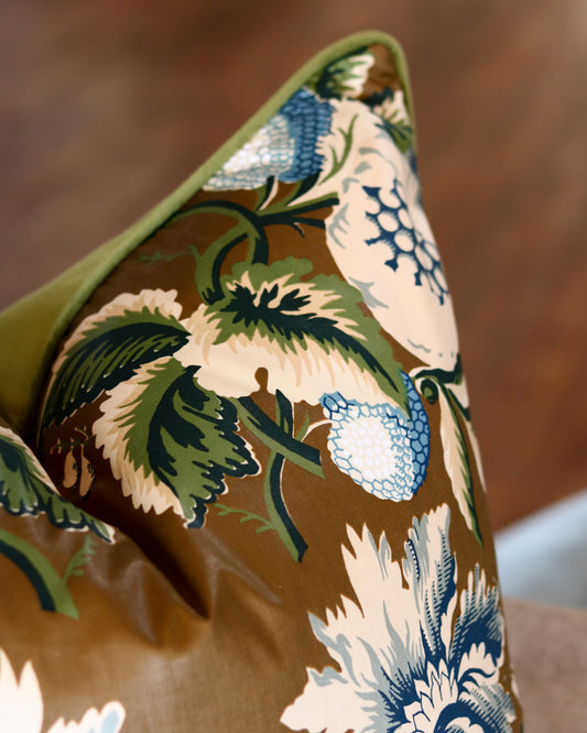 Lee Jofa Jessup Pillow - 22"