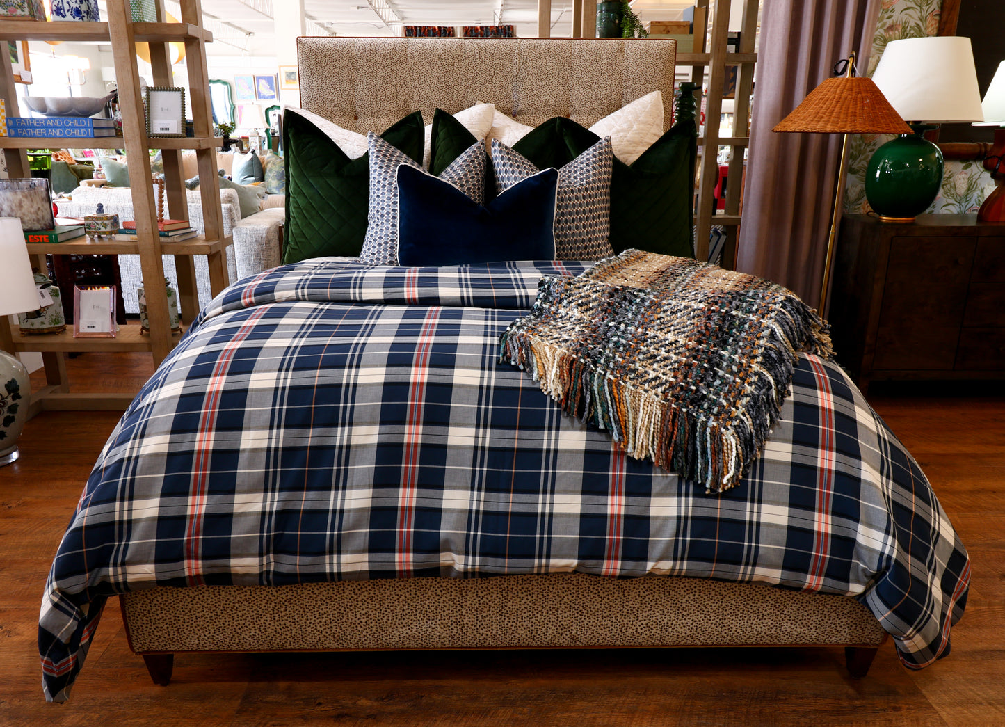 Upholstered Biscuit Tufted Queen Bed