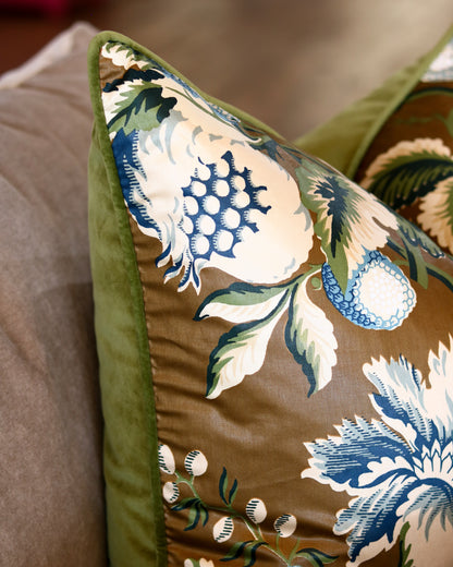 Lee Jofa Jessup Pillow - 22"