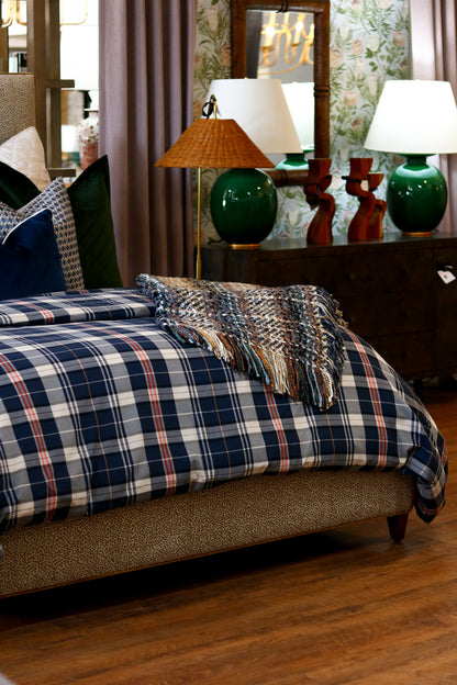 Upholstered Biscuit Tufted Queen Bed