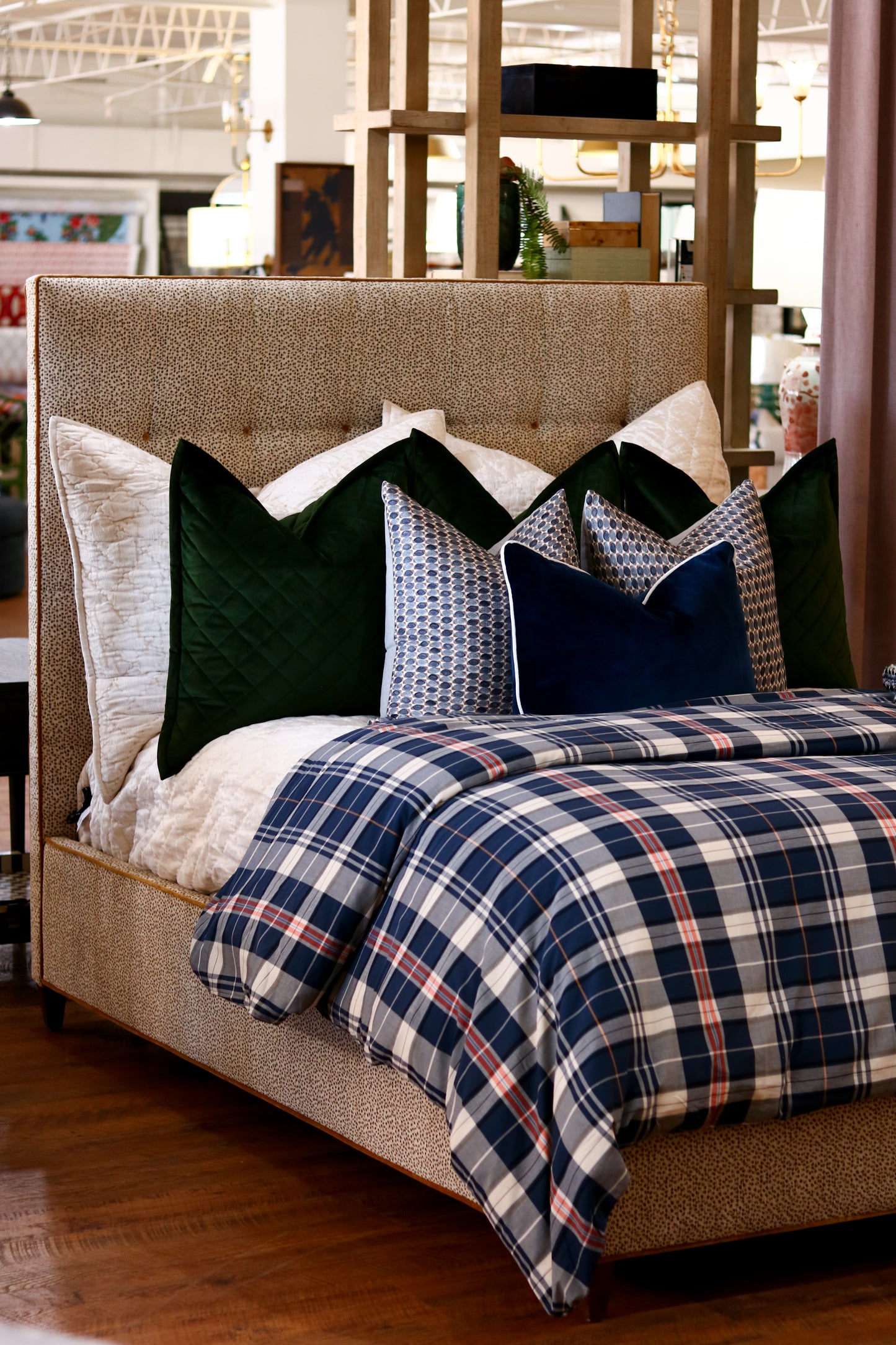 Upholstered Biscuit Tufted Queen Bed