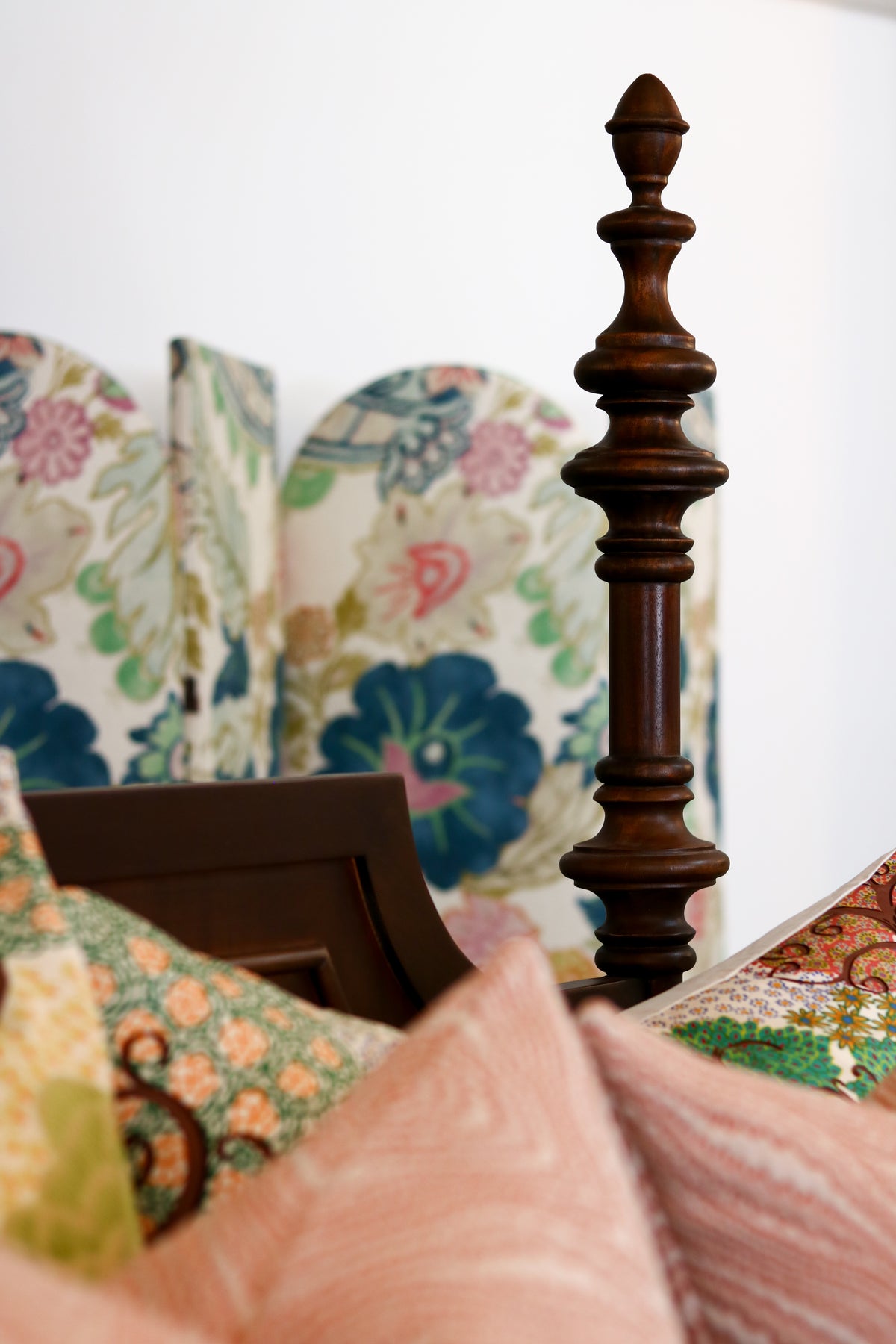Savannah Queen Four Poster Bed