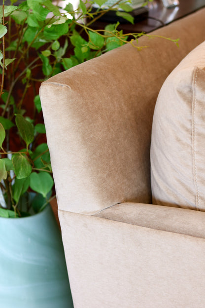 Lilah Bench Cushion Sofa