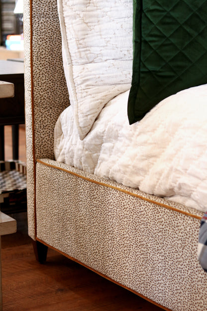 Upholstered Biscuit Tufted Queen Bed