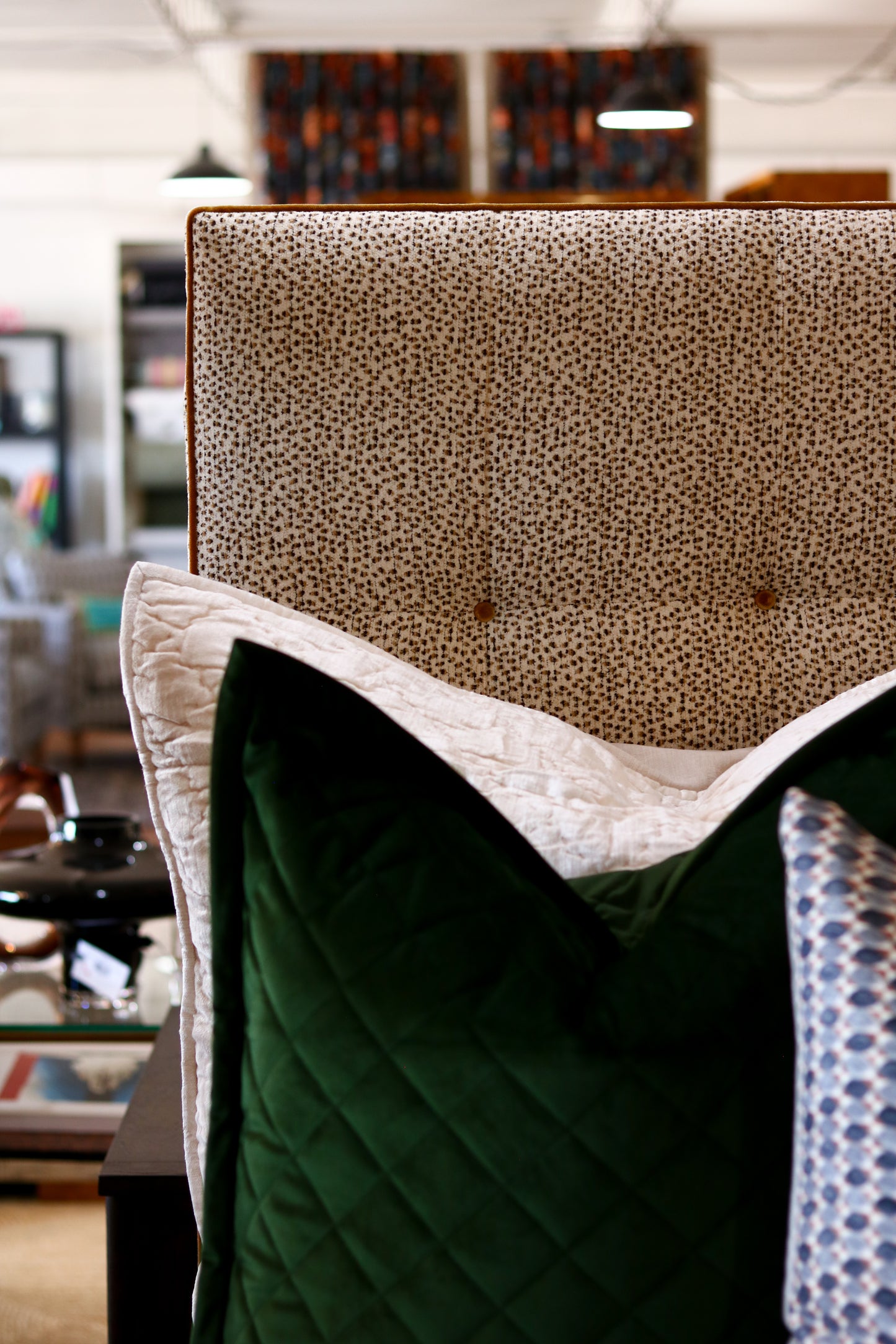 Upholstered Biscuit Tufted Queen Bed