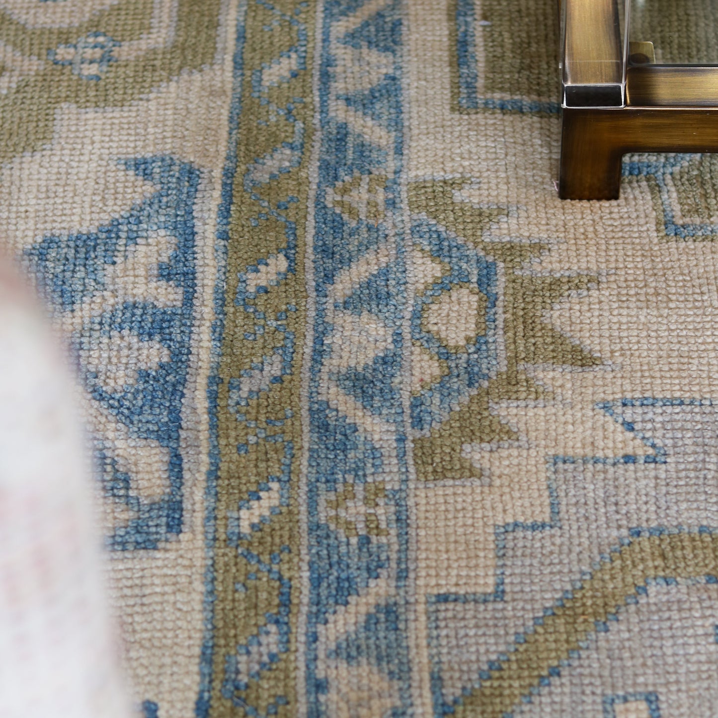 8'4" x 10'4" Turkish Oushak Rug
