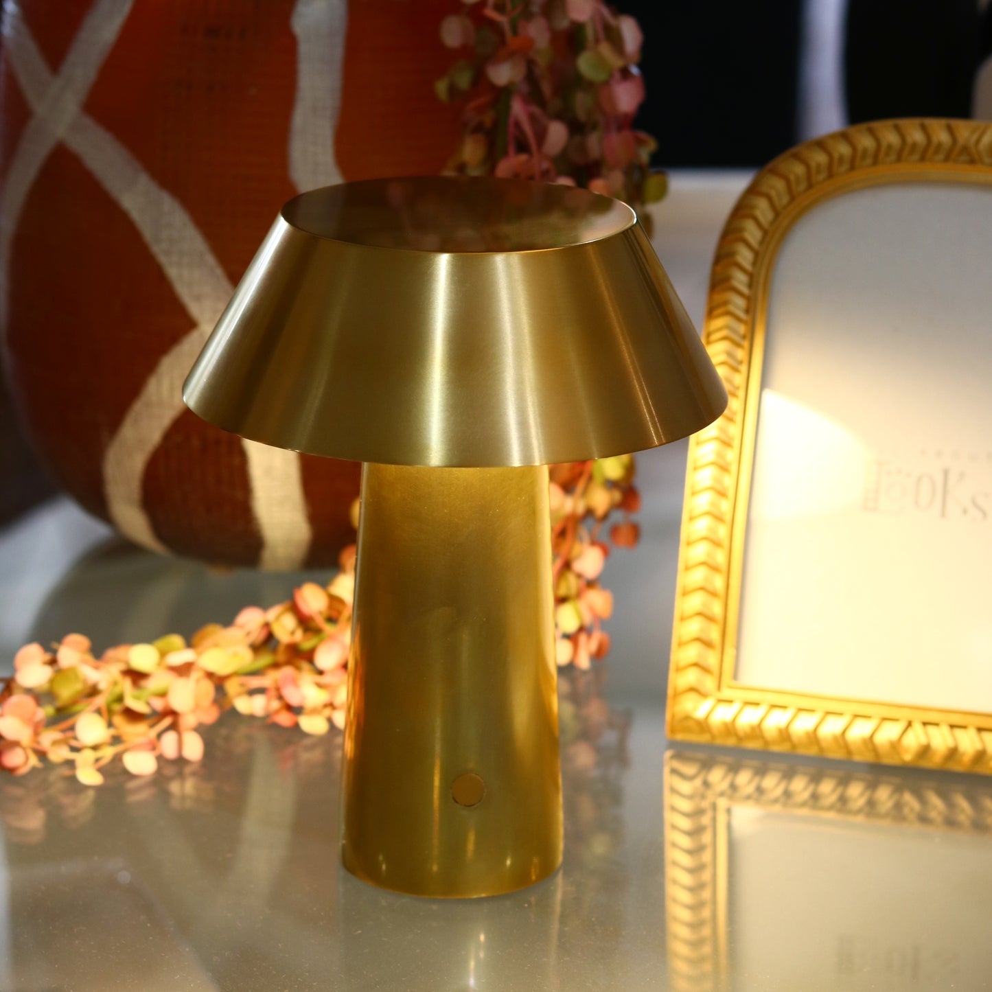 Sesa Short Accent Rechargeable Table Lamp