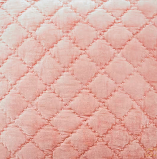 Clermont Quilt in Rose - King